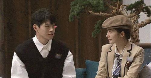 吃瓜者侃娱乐,揭秘网络热词“吃瓜群众”的演变与影响