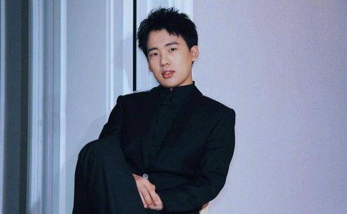 娱乐吃瓜郭麒麟,娱乐圈的“吃瓜达人”