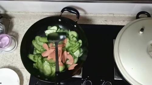 美食娱乐吃瓜视频,吃瓜视频的兴起与影响