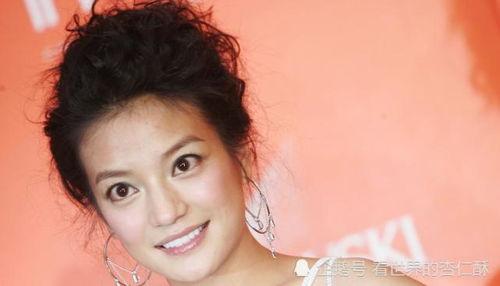 娱乐吃瓜爆料赵薇,从影后到困境，娱乐圈风云人物的人生起伏