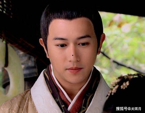 娱乐吃瓜爱鞋小生,揭秘鞋界小生时尚秘籍