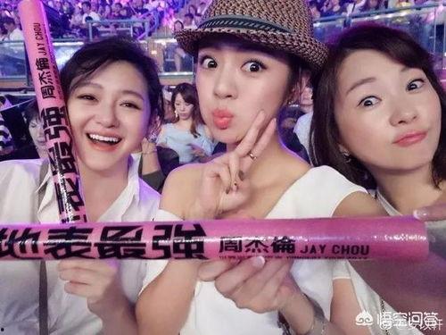 娱乐吃瓜安以轩,娱乐圈的甜蜜瓜果，甜蜜背后的故事