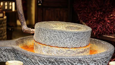 娱乐吃瓜君石磨,娱乐吃瓜君的美食探索之旅