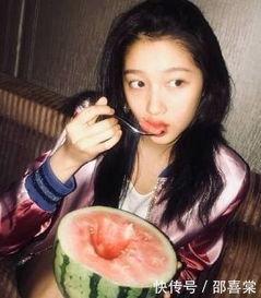 娱乐圈里吃瓜,揭秘明星们的甜蜜与苦涩