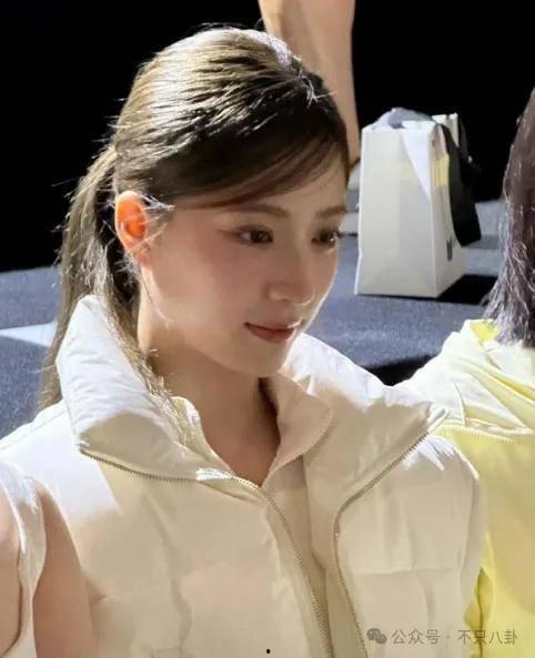 娱乐大妞吃瓜,揭秘娱乐圈那些不为人知的幕后故事